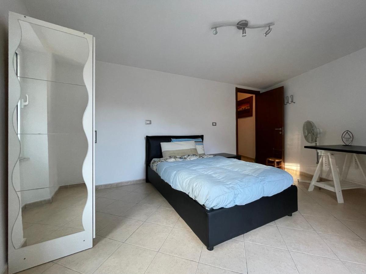 Tra Alpi Apuane E Cinque Terre.. Casetta Renata! Villa Valeriano Lunense Exterior foto